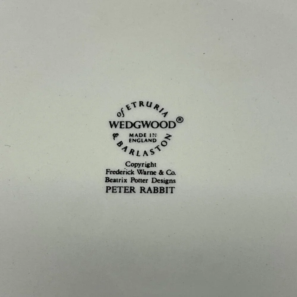 Vintage Wedgwood Peter Rabbit child porridge bowl